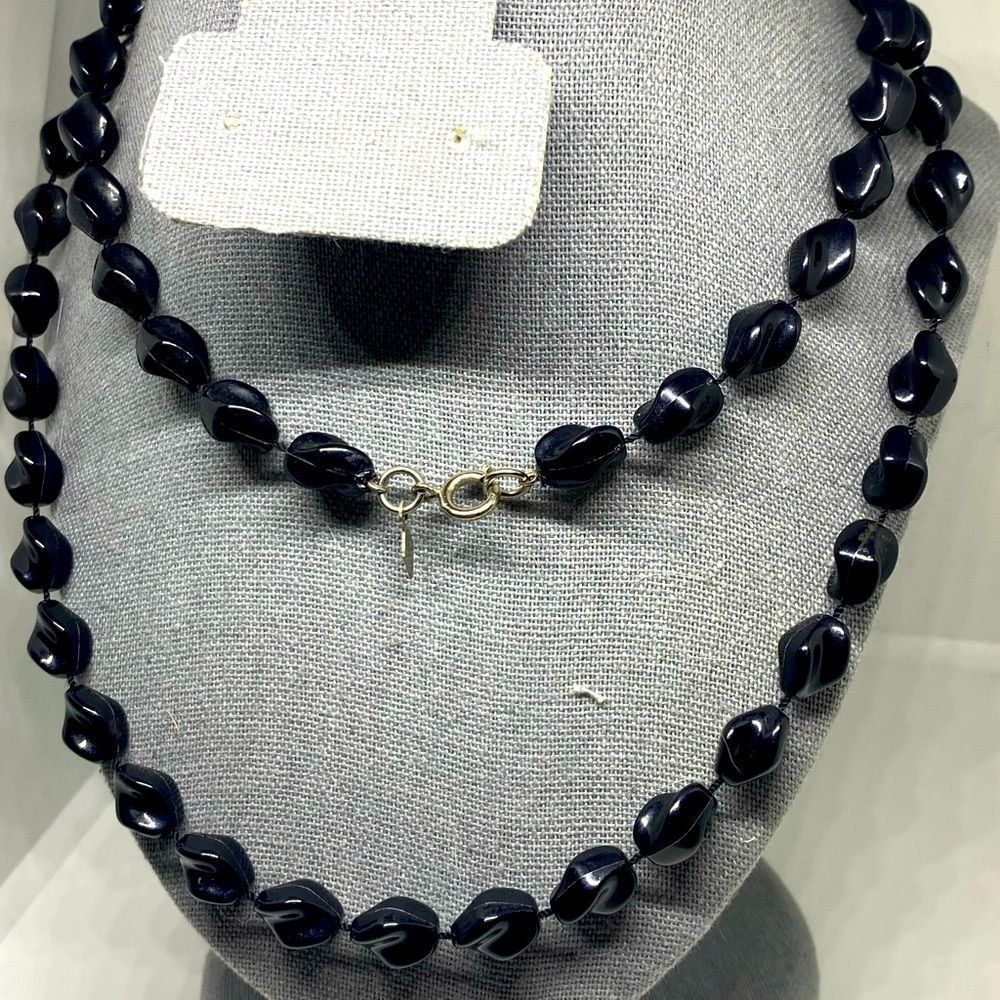 Vintage Sarah Coventry Unique Black Beaded Strand Necklace